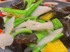 蔬菜荷兰豆-云海肴·汽锅鸡·云南菜(美罗城店)