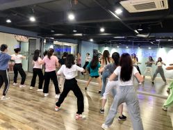 -STAR舞蹈工作室