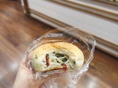 猪肉脯罗勒米面包-富贵面包公司(运河店)