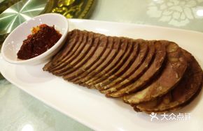 Steamed Beef Shank in Sauce