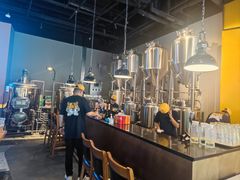 -HUZI虎滋精酿餐吧(京西大悦城店)