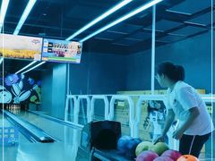 -世代星球·保龄球·镭战真人CS·团建(杨浦店)