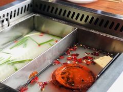 鸳鸯底锅-洪焱重庆老火锅(万福花园店)