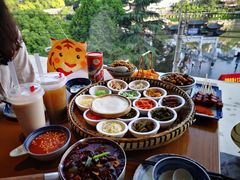 -包整·丝娃娃(一览甲秀楼风景店)