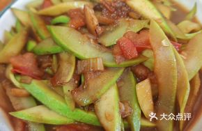 Tomato and Zucchini Stir-fry