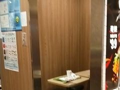 -麦当劳(CP静安店)
