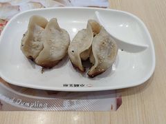 -小杨生煎(浦江欢乐颂店)
