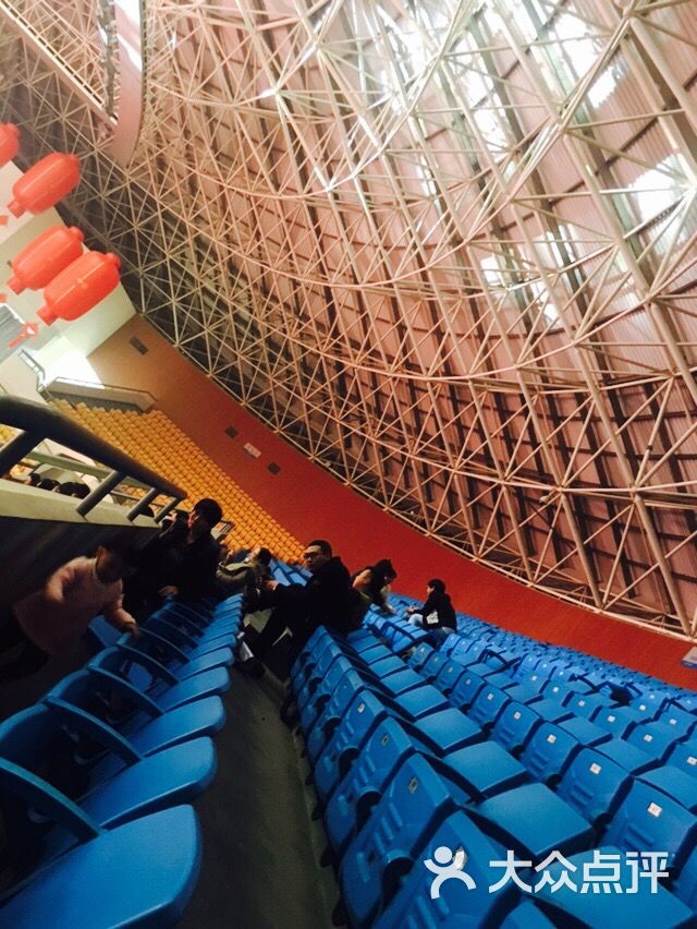 椒江区体育发展中心体育馆