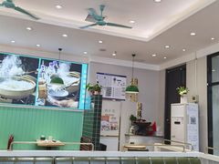 大堂-魏记烧味饭