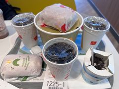 -麦当劳(保利若比邻店)