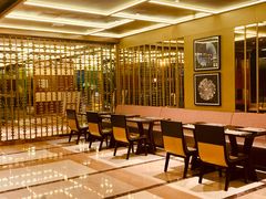 大堂-大中华希尔顿酒店-念自助餐·嗨啤·小龙虾