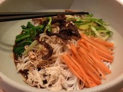 -云海肴·汽锅鸡·云南菜(天山百盛优客店)