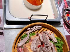 胡椒猪肚鸡双拼锅底-尚尚仙·酸汤猪手·猪肚鸡火锅(华联万柳购物中心店)
