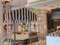 -松咖啡自助餐厅·松北香格里拉