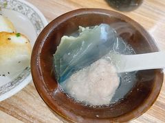 -老字号眼镜子煎包汤包店