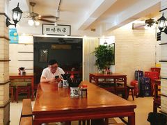 大堂-三两春肚肺汤(崂山路店)