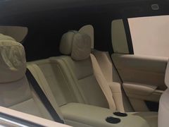 -理想汽车(世纪汇店)