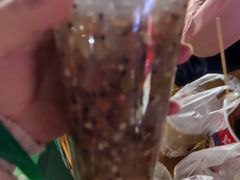 -南湖公园地摊集市
