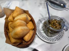 包尔萨克配牛肉咸菜-丝路有约·优雅新疆菜(万宴城店)