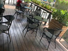 露天位-星巴克(深圳欢乐颂店)