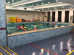 -乐悠游亲子游泳俱乐部