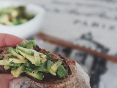 葡萄干核桃裸麦面包-富贵面包公司(运河店)