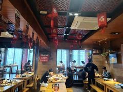 大堂-管氏翅吧(护国寺店)