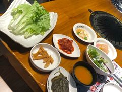 -万兴佳烤肉·长白山老味道(东岸里店)