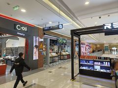 -镜客眼镜(浦江欢乐颂店)