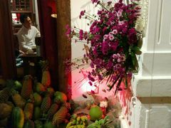 -Cuc Gach Quan Restaurant