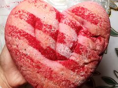 火龙果美莓面包-味多美蛋糕(梨园店)