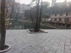 -彝人部落火盆烧烤(原内环足球场店)