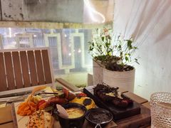 -Mark&Mars Restaurant