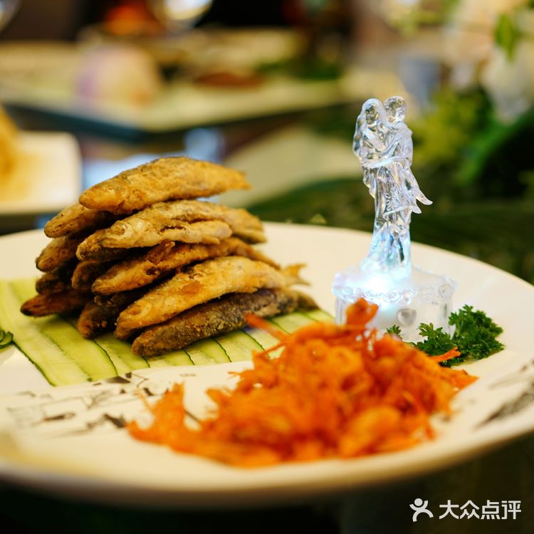 丹江大观苑第六届秋获节，吃全鱼宴，住湖景房，超奶丝～