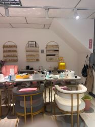 -丽心自助美甲美睫