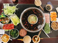 -邓莽子老火锅(中兴路总店)