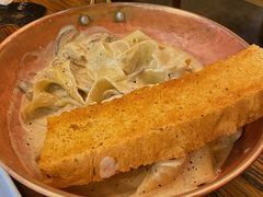 -I HOLIC艾豪丽披萨(KKone店)