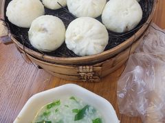 -舒小笼松针小笼包
