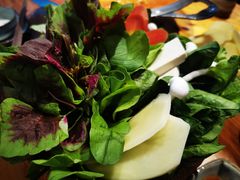 -野山舂·贵州现舂酸汤火锅(鸿通城店)