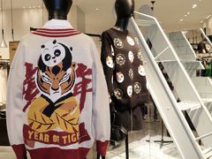 -URBAN REVIVO(七宝领展广场店)
