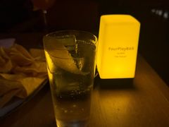 -FOUR PLAY BAR
