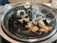 -围炉肉舍•炭烤活鳗•丹东海鲜烤肉(步行街店)