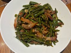 -黄泥岗·地道湖北菜(奥特莱斯店)