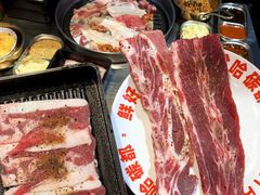 -哈哈碳都·牛肋条无限自助烤肉(台江万达店)