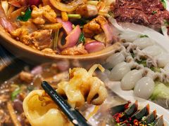 -胡须佬鸡煲四季火锅店(石厦西村直营店)