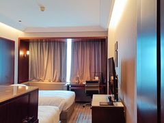 -上海龙之梦万丽酒店