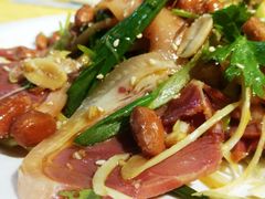 捞起德国无骨猪手-鸽王世家(东华东路店)