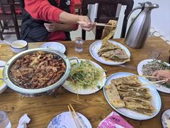 -溢心园香河肉饼总店