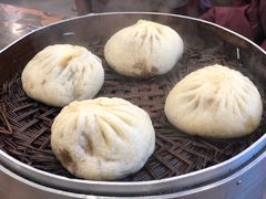 排骨肉包子-张包铺(道外店)