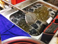 -黑色经典臭豆腐·湖南特产(步行街店)